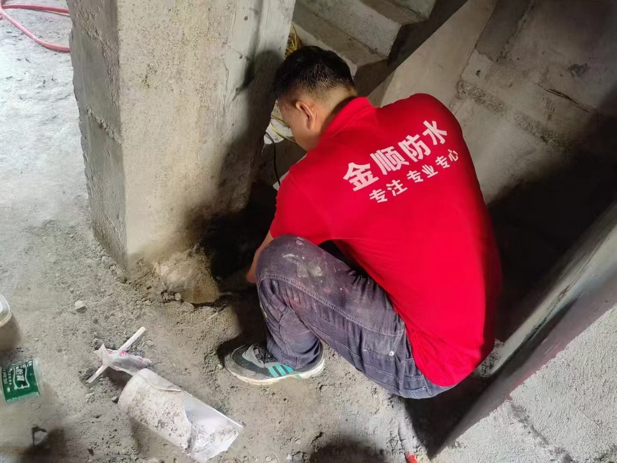 花都區(qū)鴻利智匯防水施工